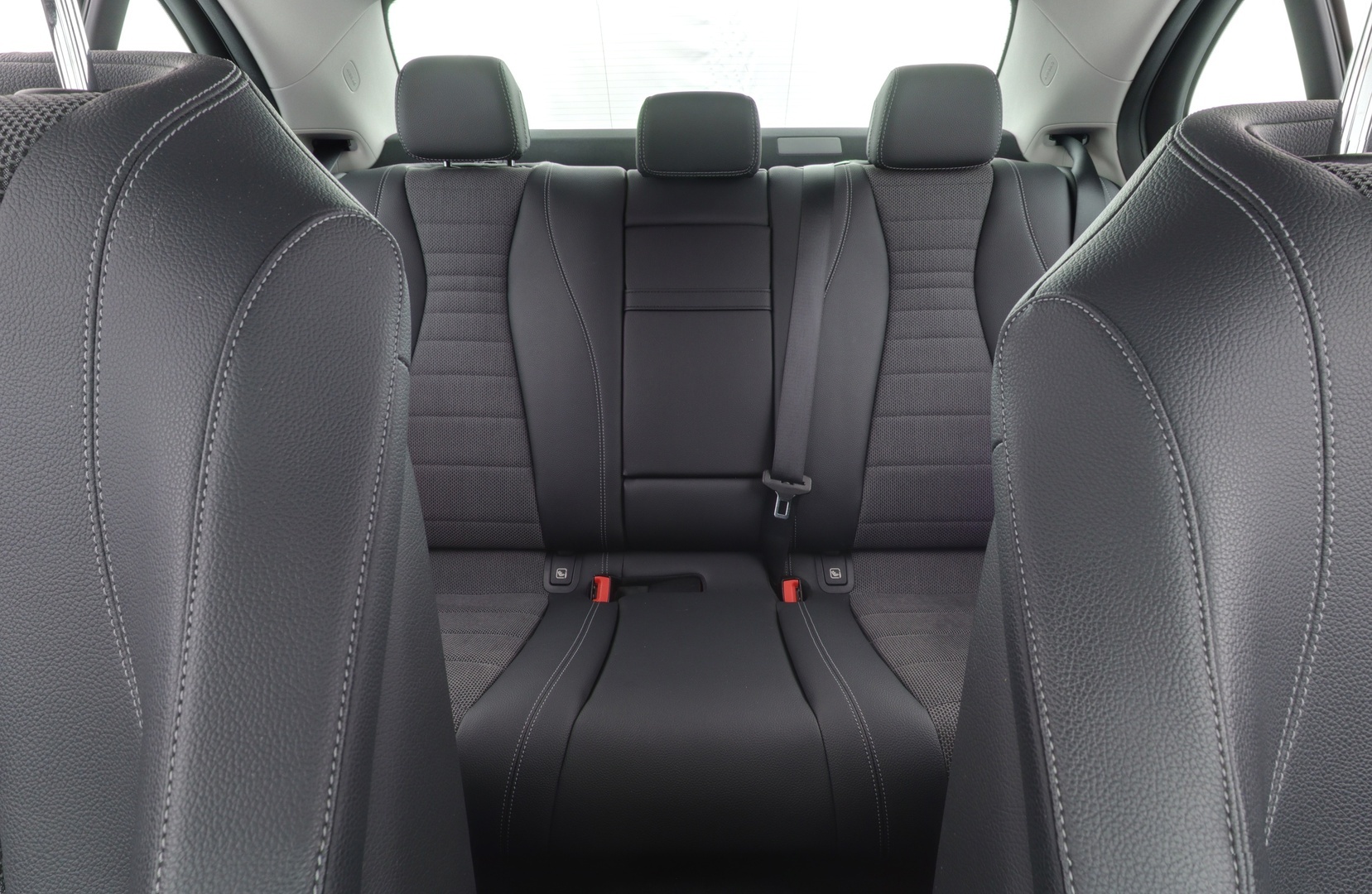 MERCEDES-BENZ E 2020