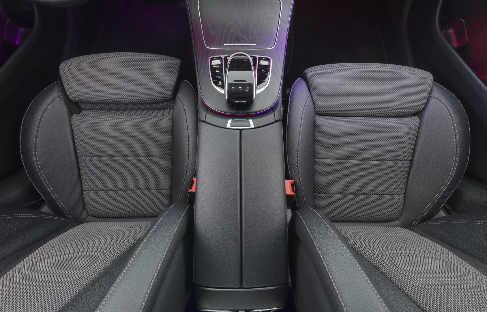 MERCEDES-BENZ E 2020