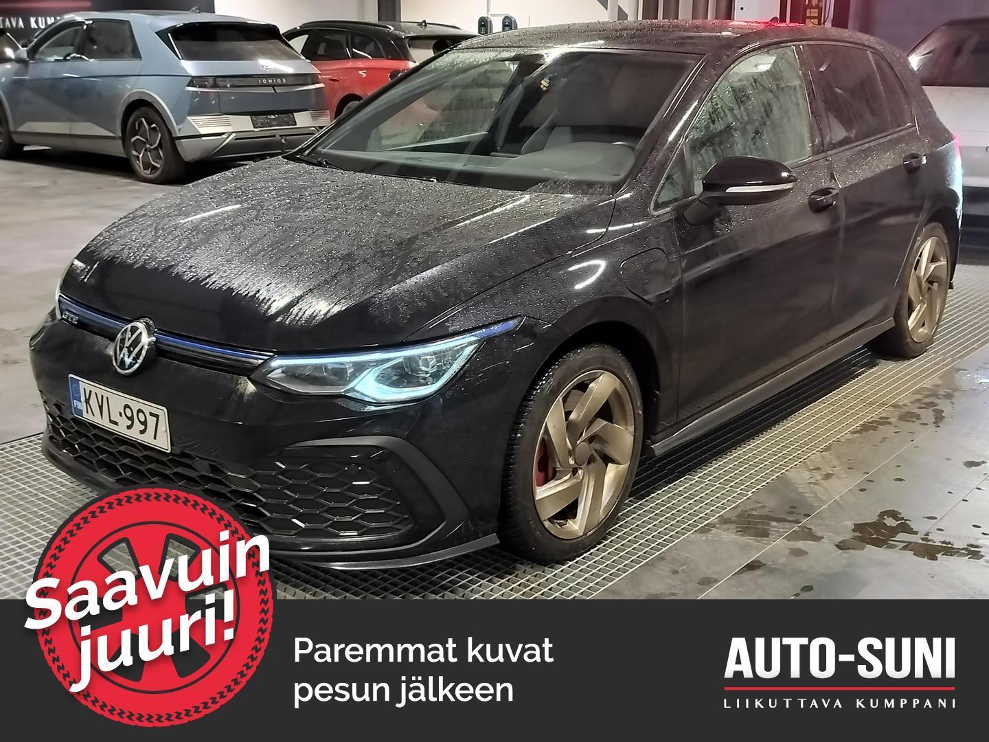 VOLKSWAGEN Golf 2021