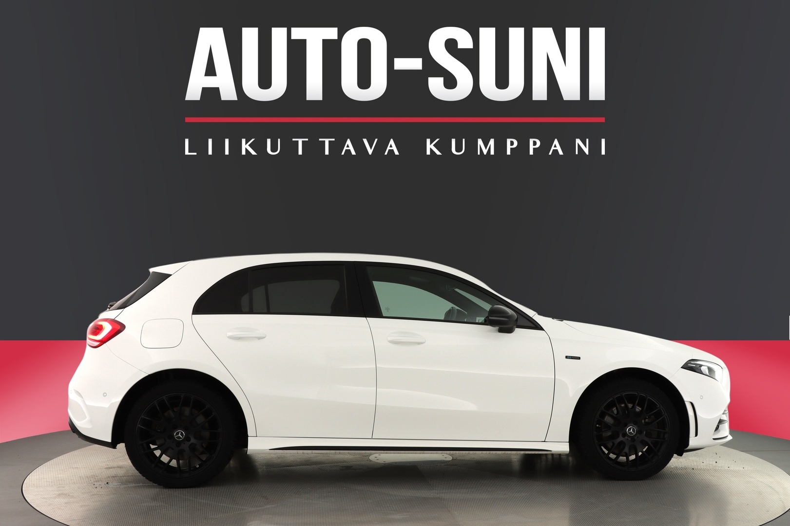 MERCEDES-BENZ A 2020