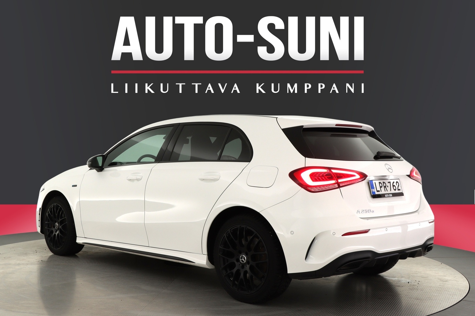 MERCEDES-BENZ A 2020