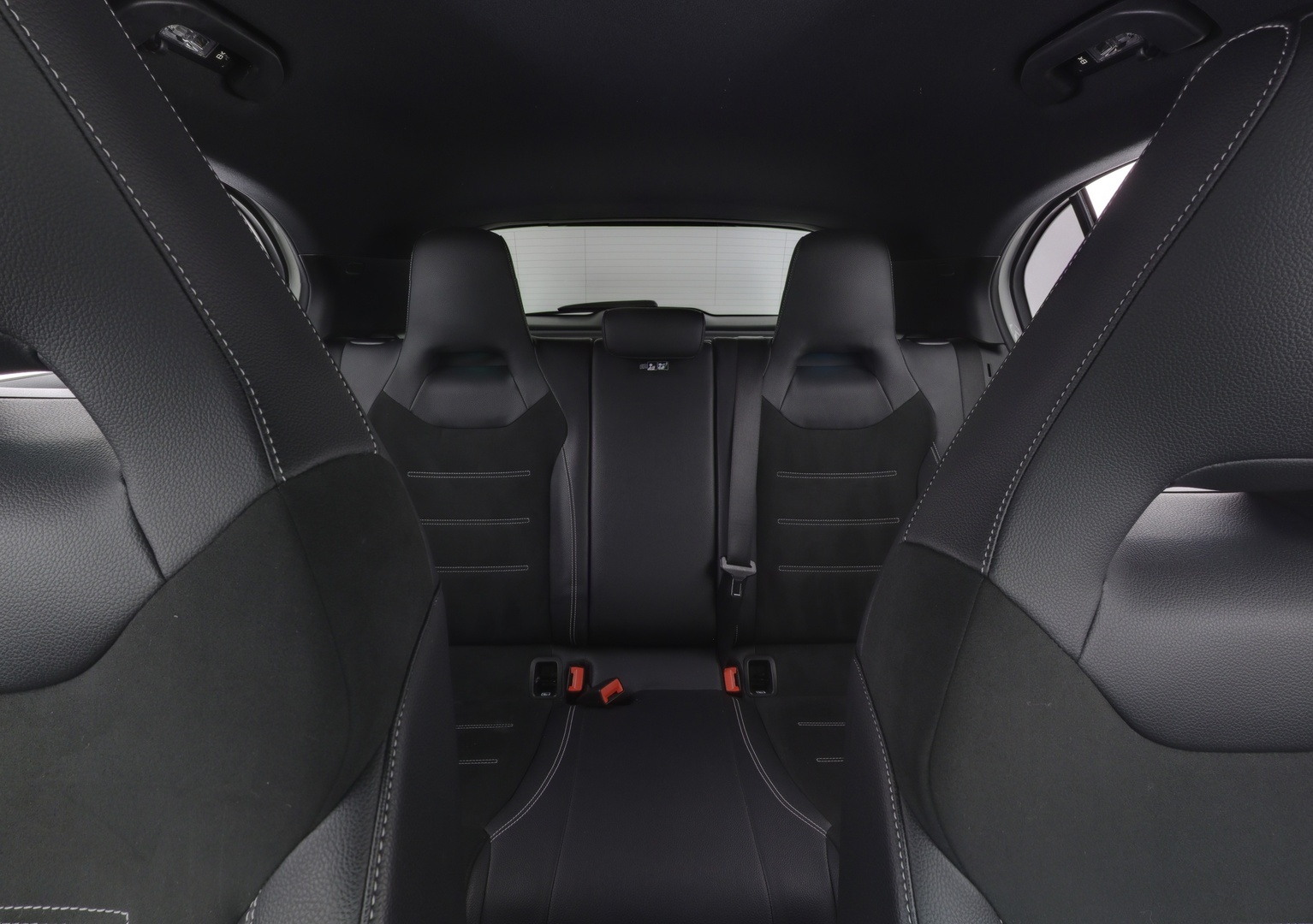 MERCEDES-BENZ A 2020