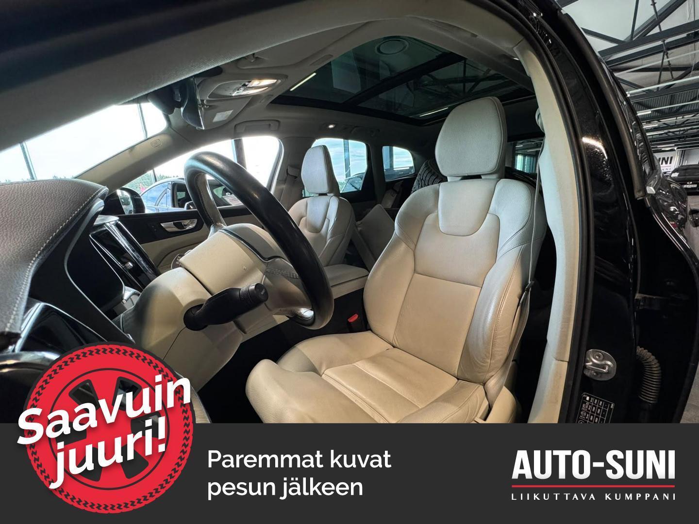 VOLVO XC60 2022