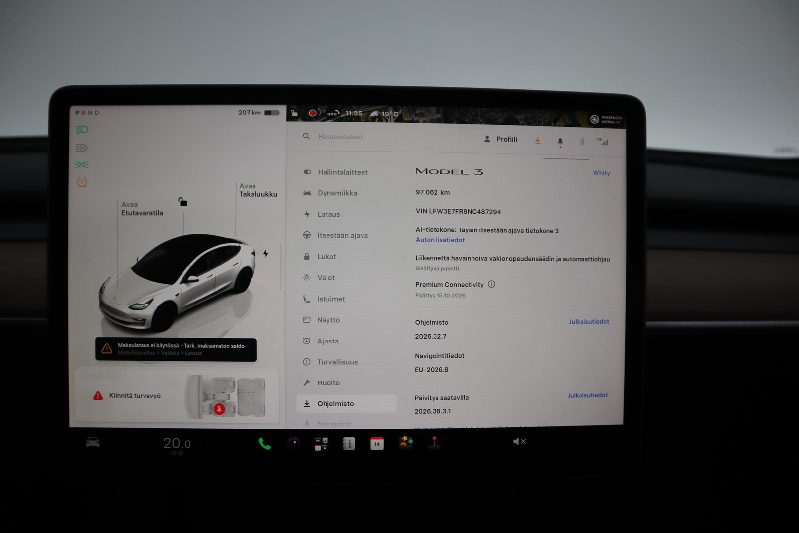 TESLA Model 3 2022