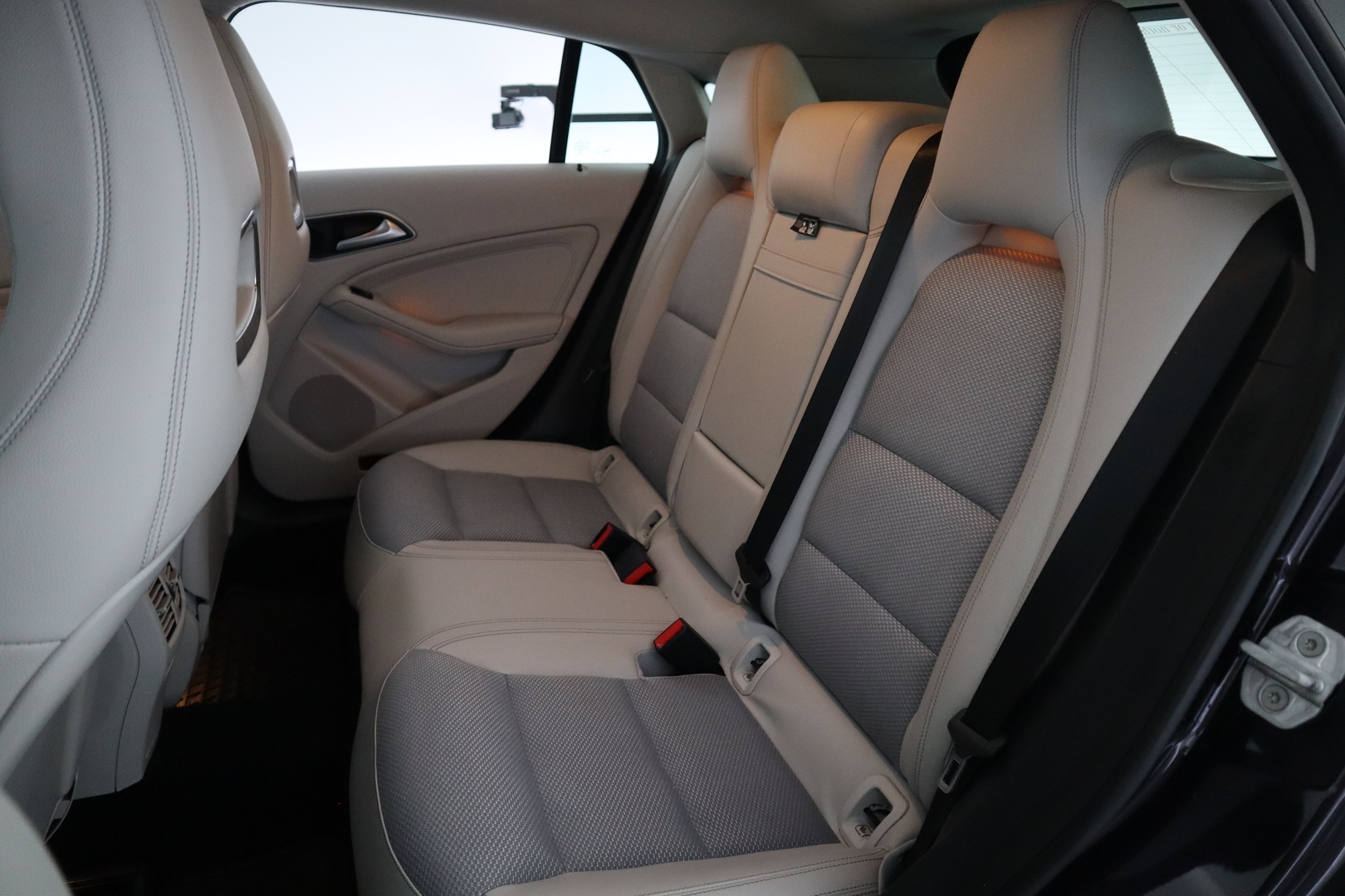 MERCEDES-BENZ CLA 2015