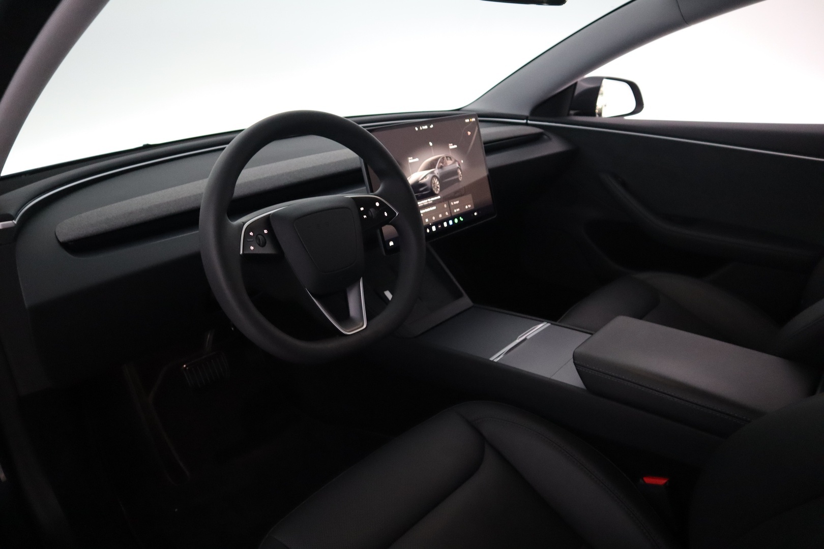 TESLA Model 3 2024
