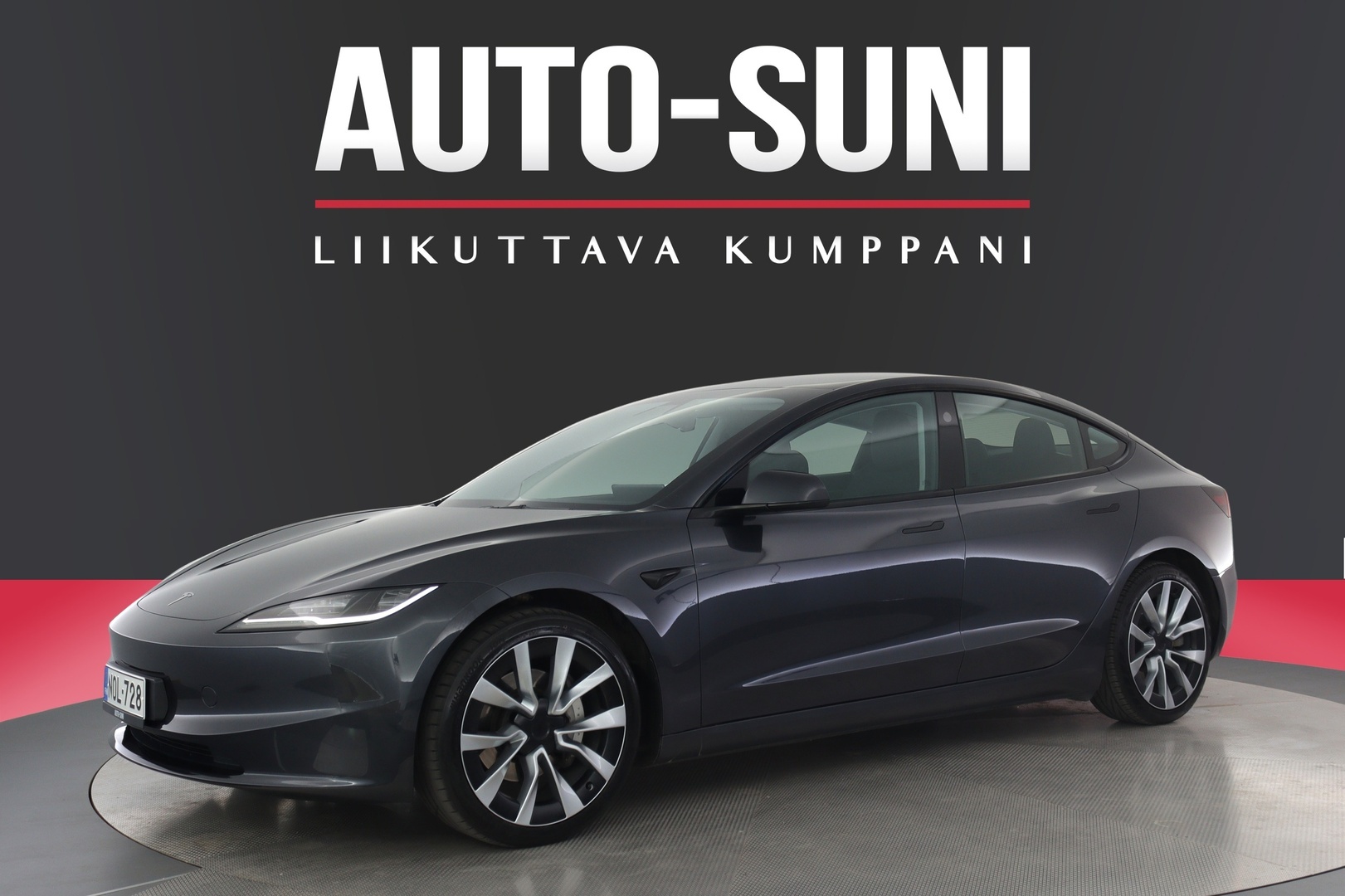 TESLA Model 3 2024