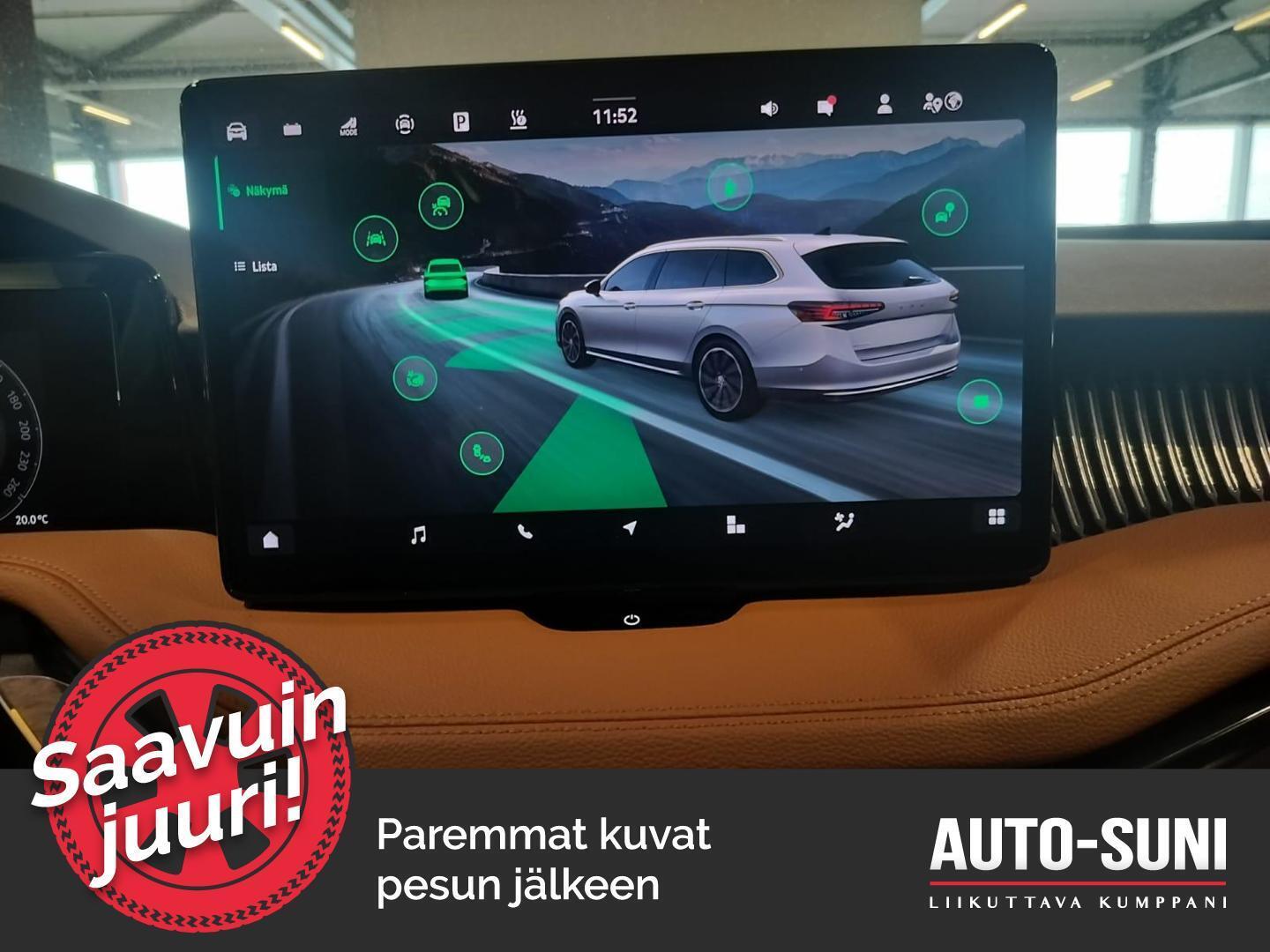 SKODA Superb 2025
