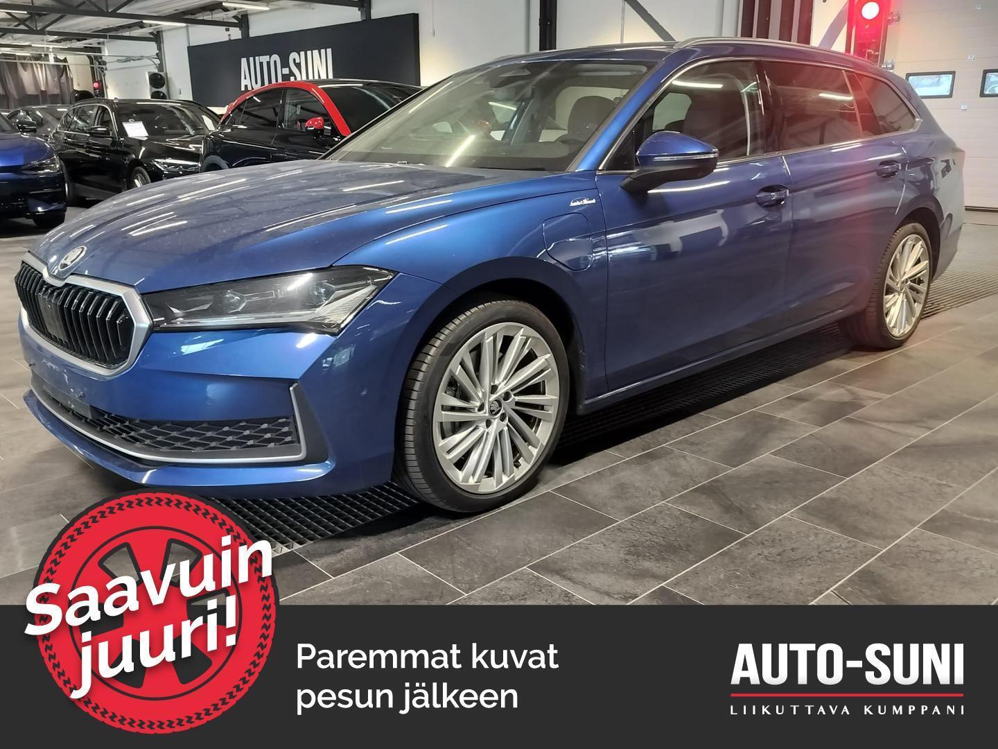 SKODA Superb 2025