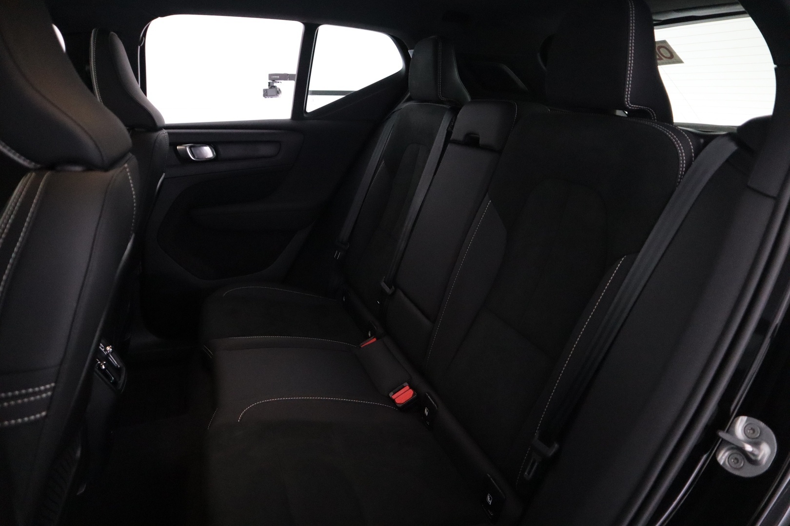 VOLVO XC40 2023
