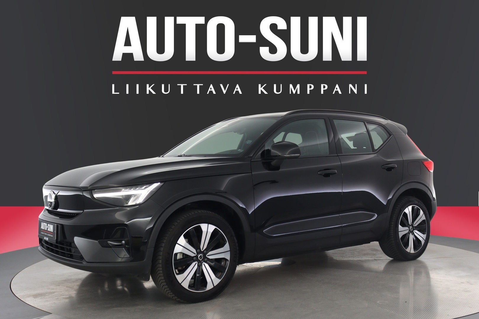 VOLVO XC40 2023