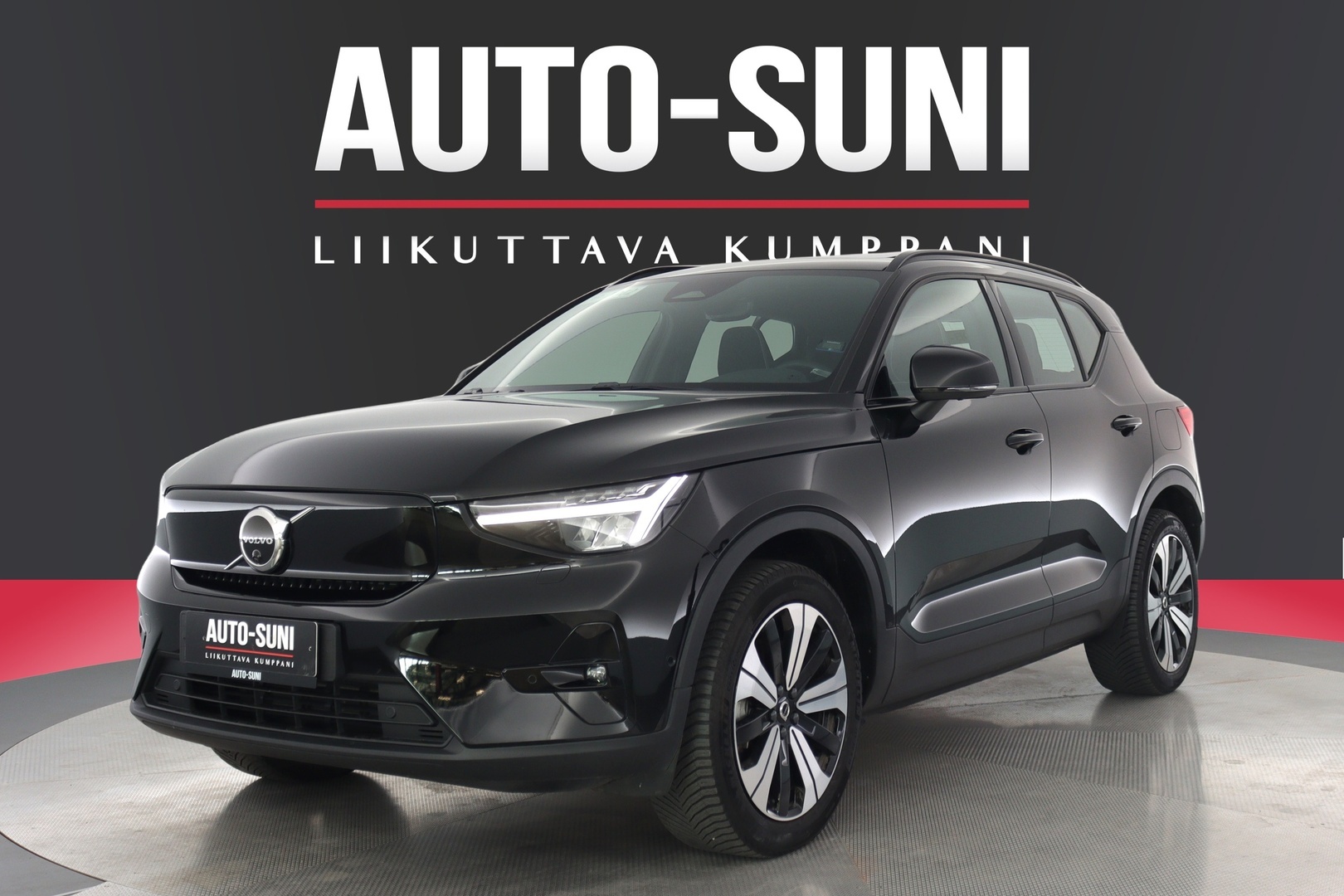VOLVO XC40 2023