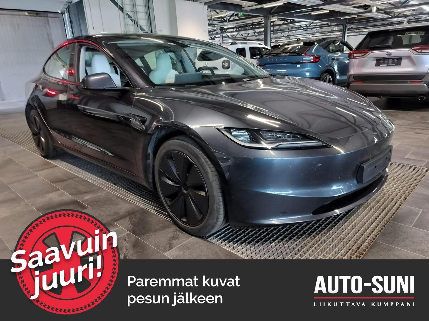 TESLA Model 3 2024