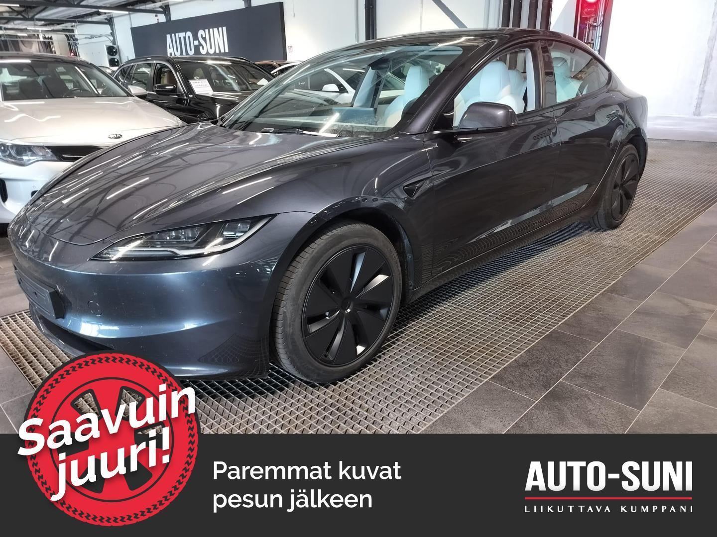 TESLA Model 3 2024