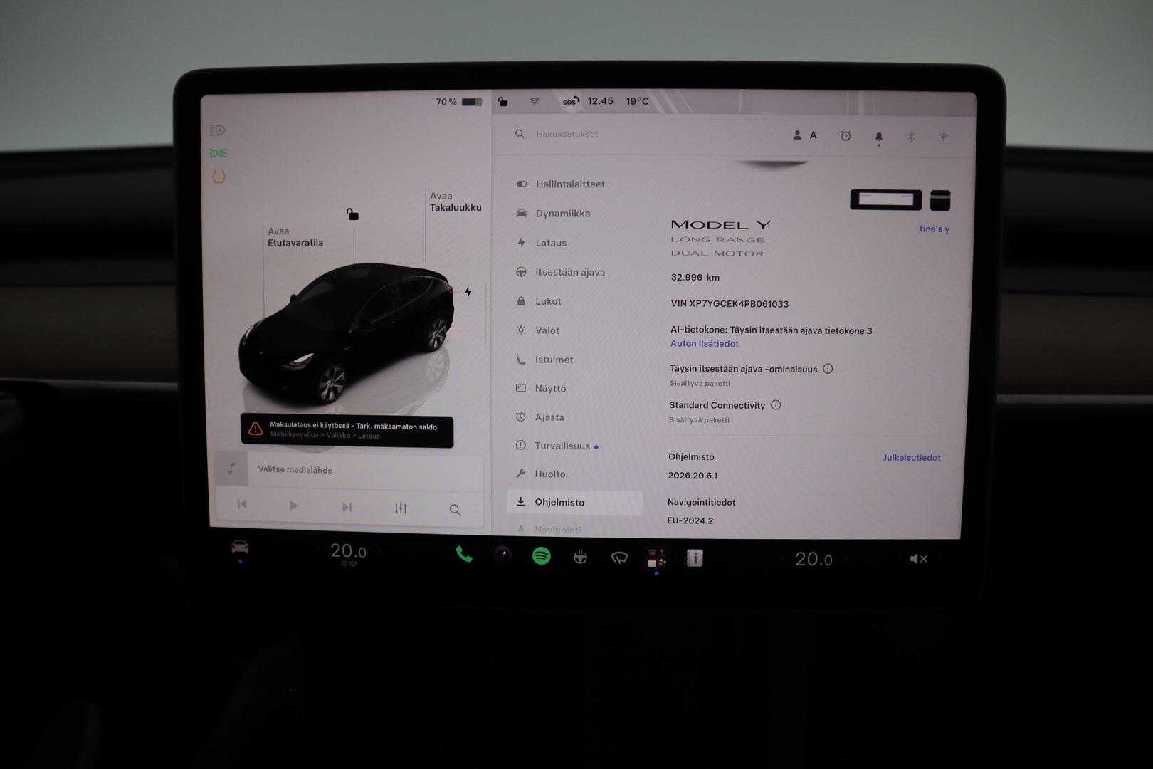 TESLA Model Y 14