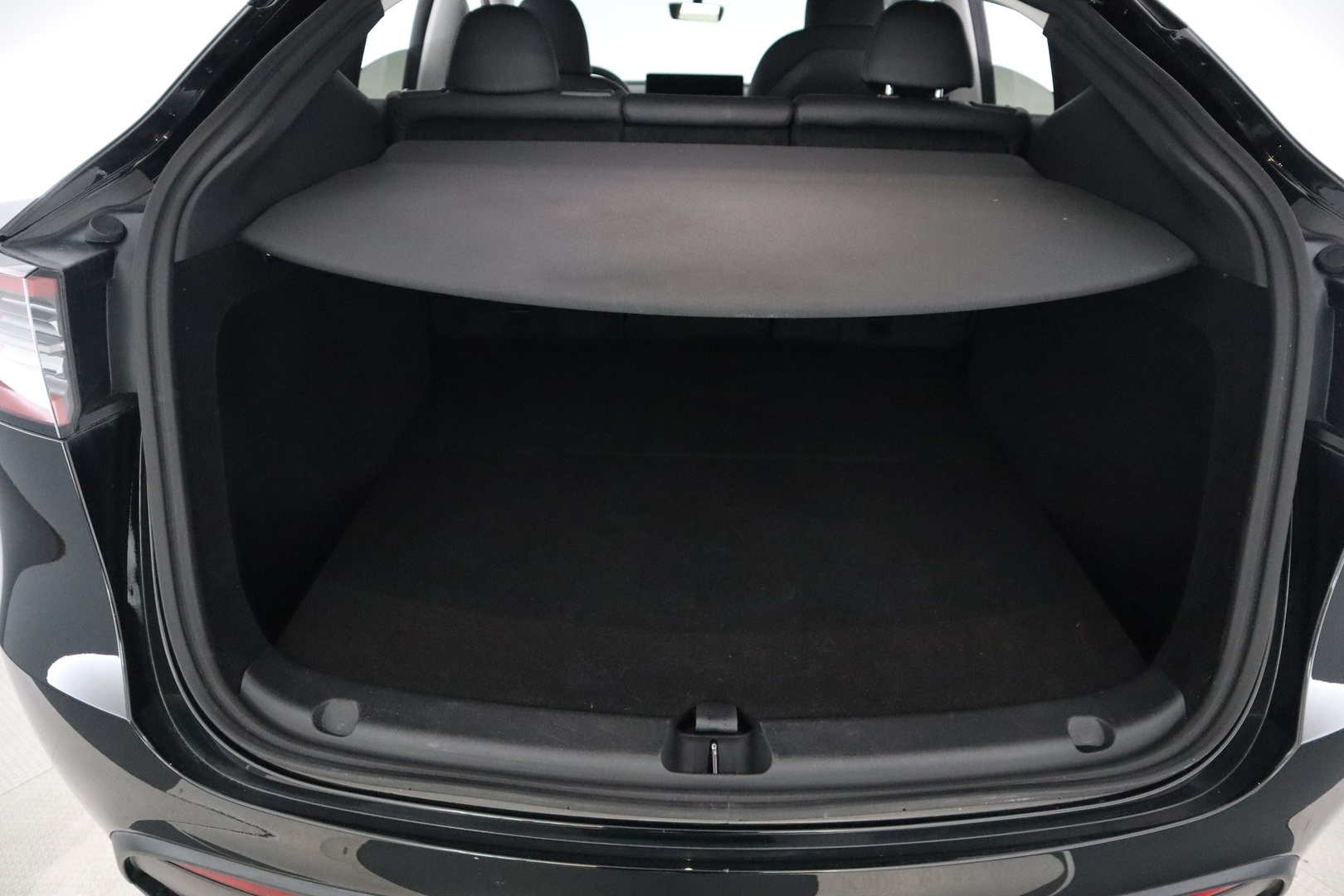 TESLA Model Y 20