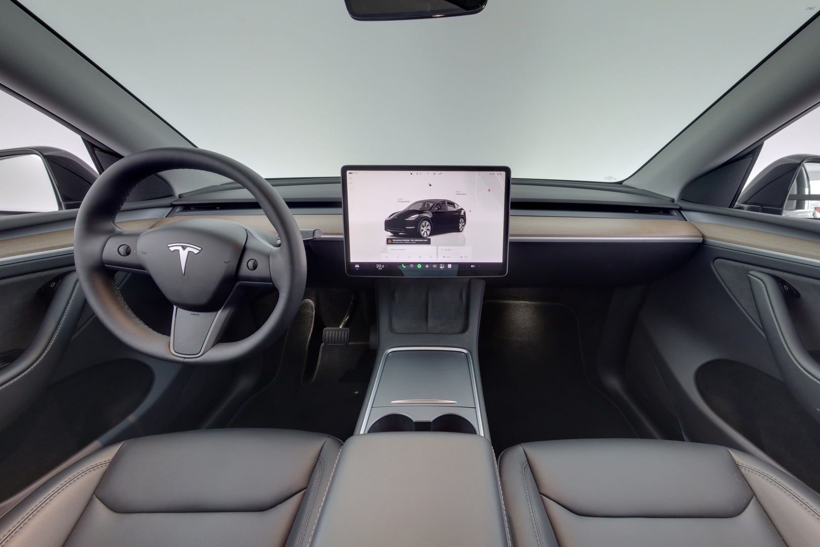 TESLA Model Y 7