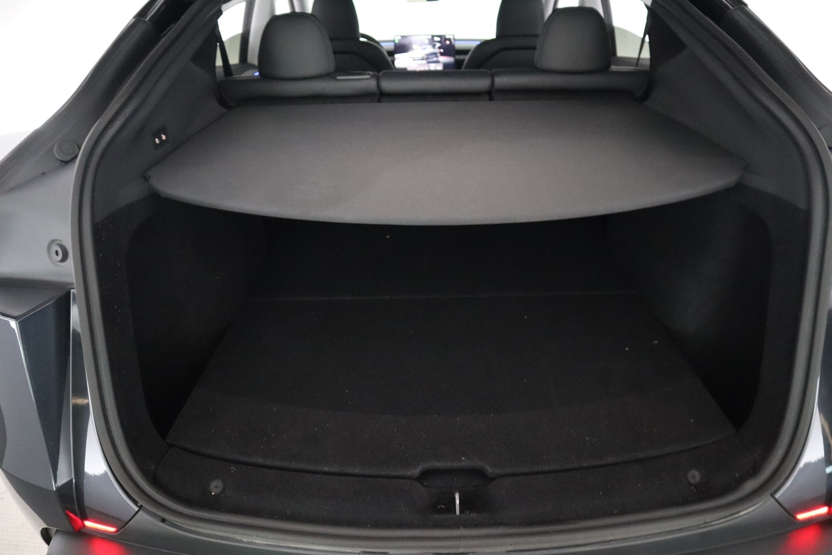 TESLA Model Y 20