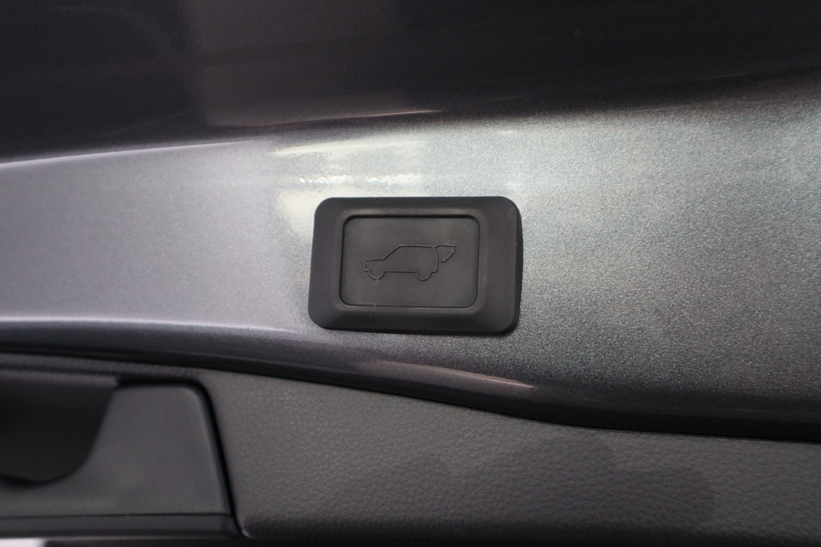 TOYOTA RAV4 Plug-in 11