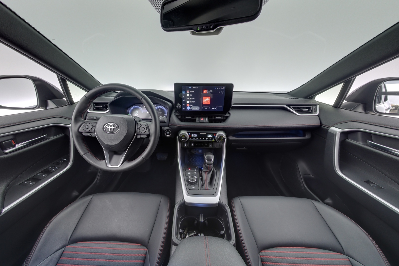 TOYOTA RAV4 Plug-in 7