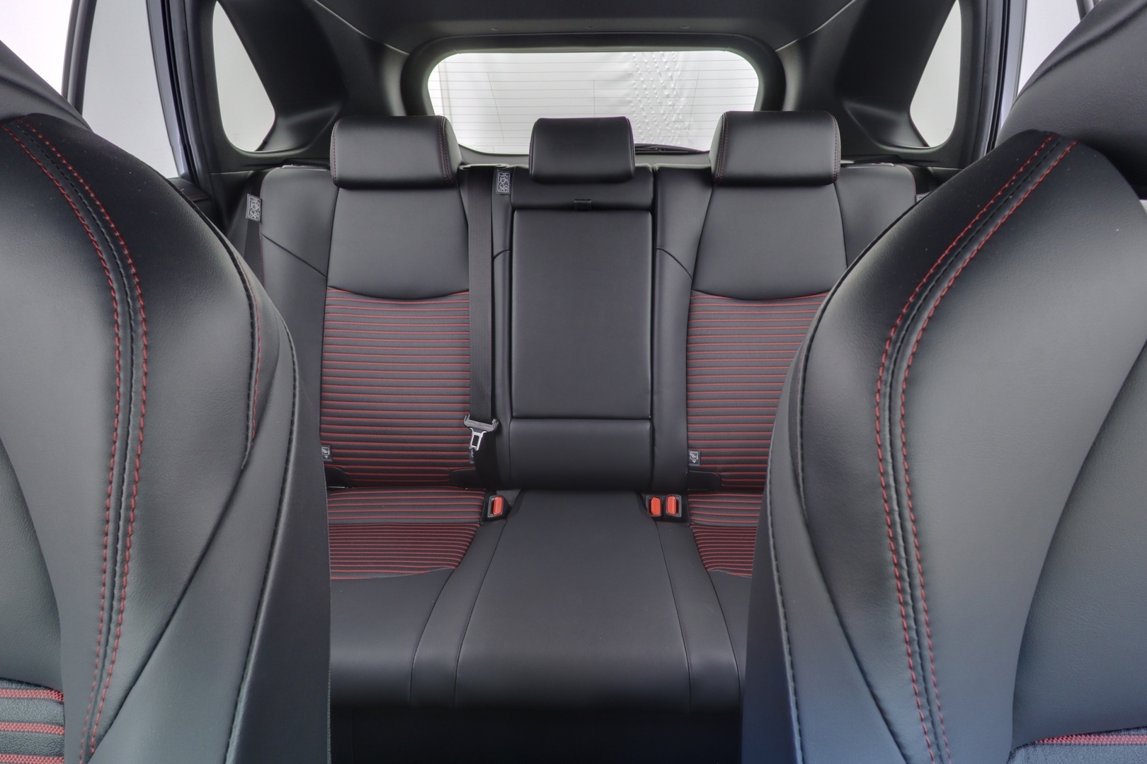 TOYOTA RAV4 Plug-in 8