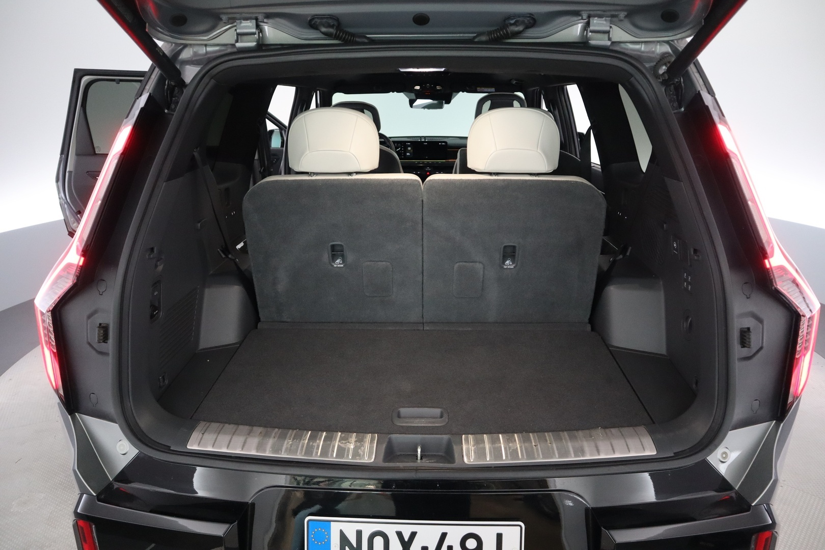 KIA EV9 32