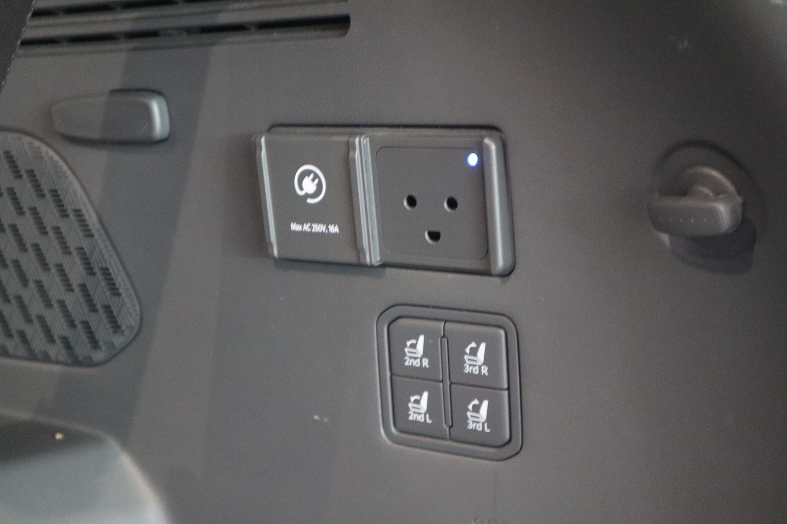 KIA EV9 34