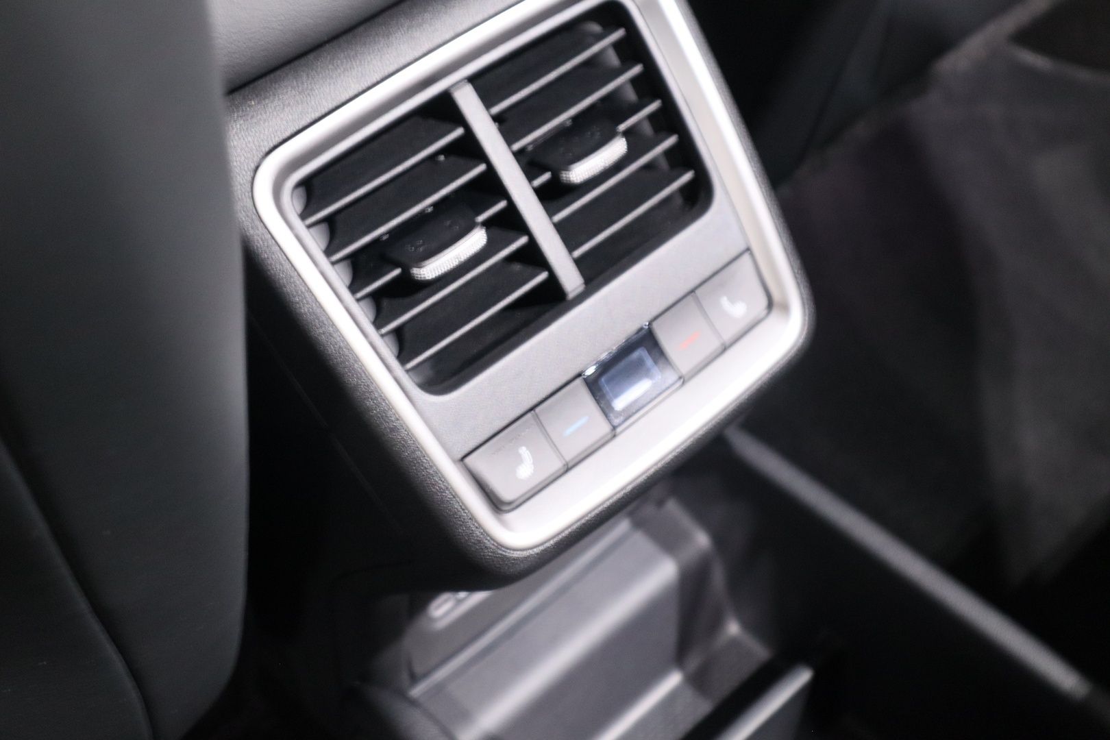 SKODA Enyaq 13