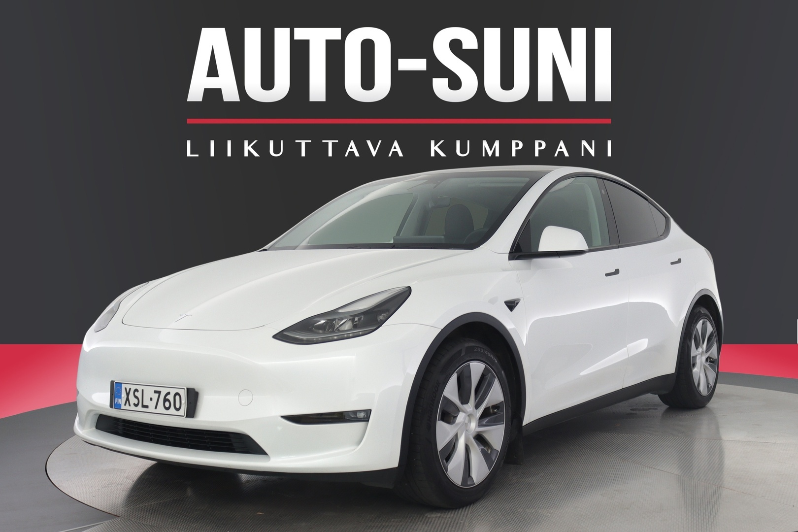 TESLA Model Y 2024