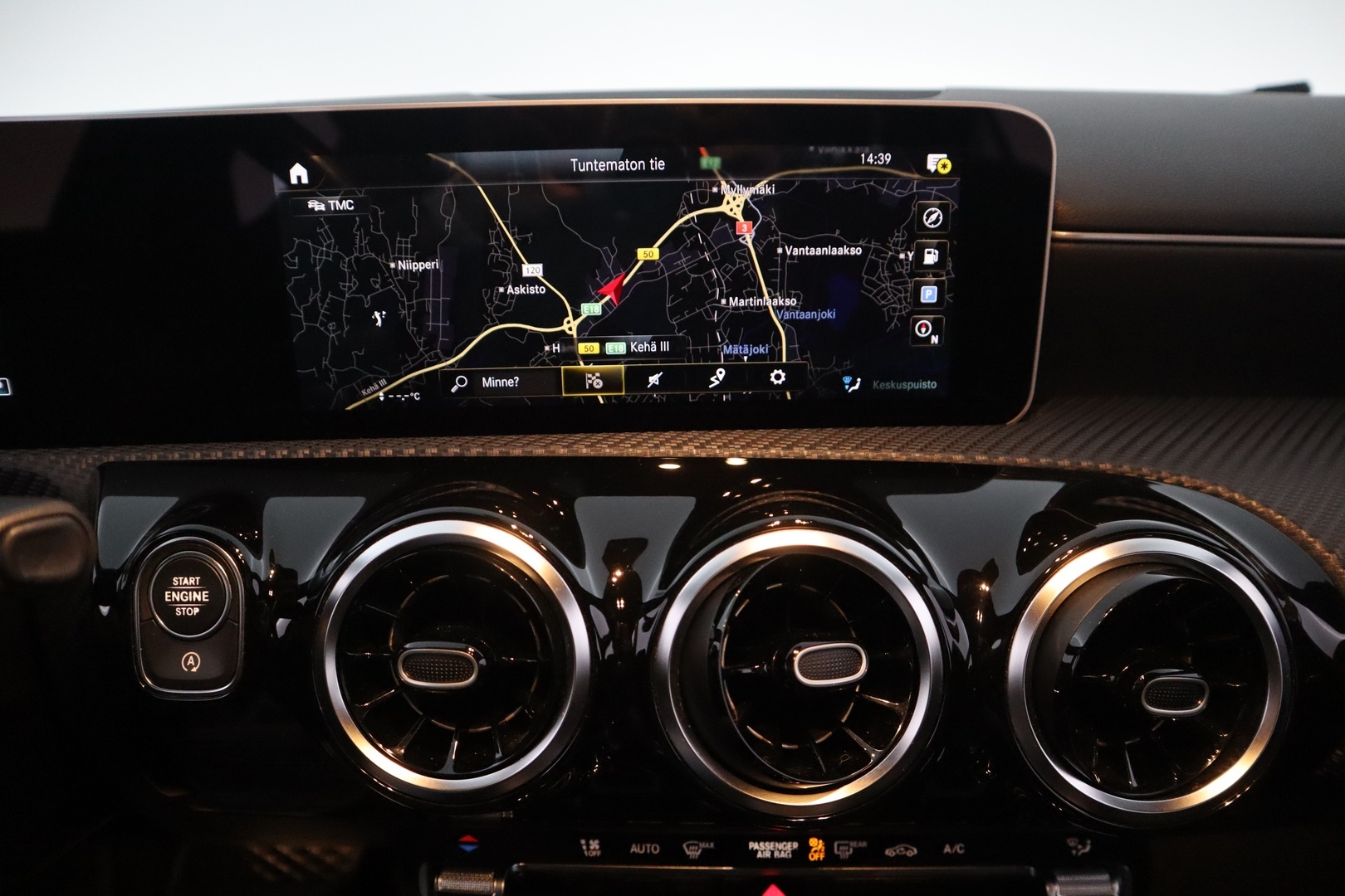 MERCEDES-BENZ A 2019