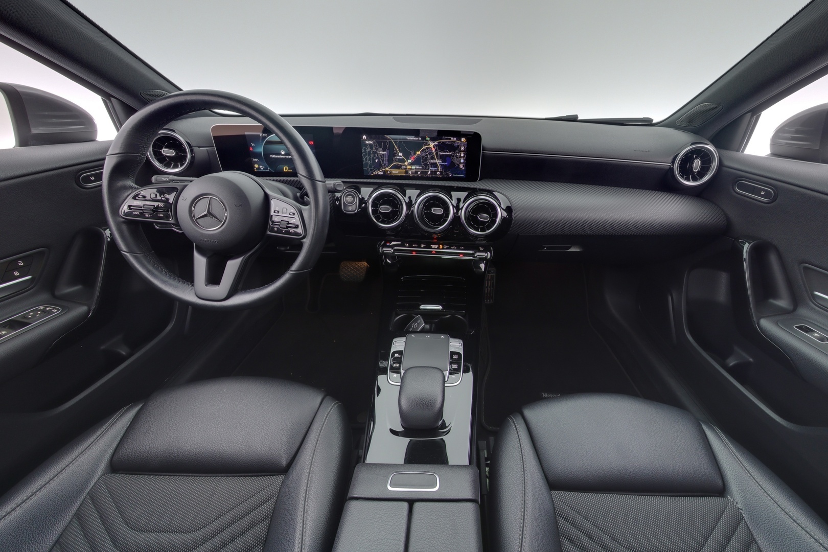 MERCEDES-BENZ A 2019