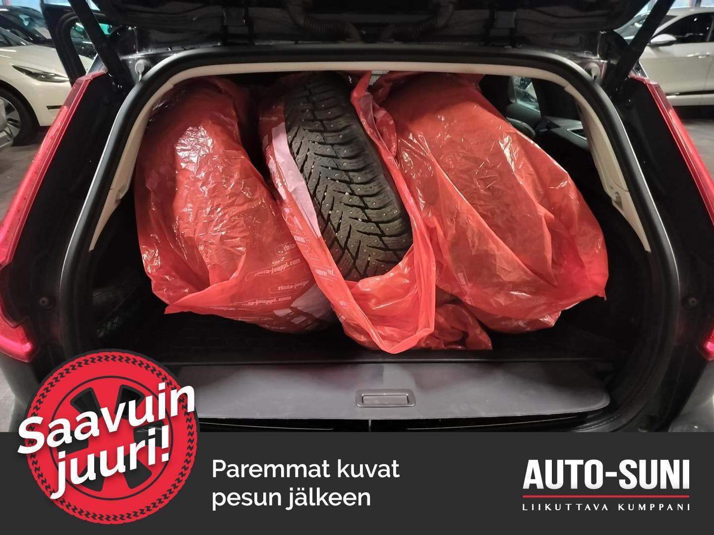 VOLVO V60 Cross Country 2021