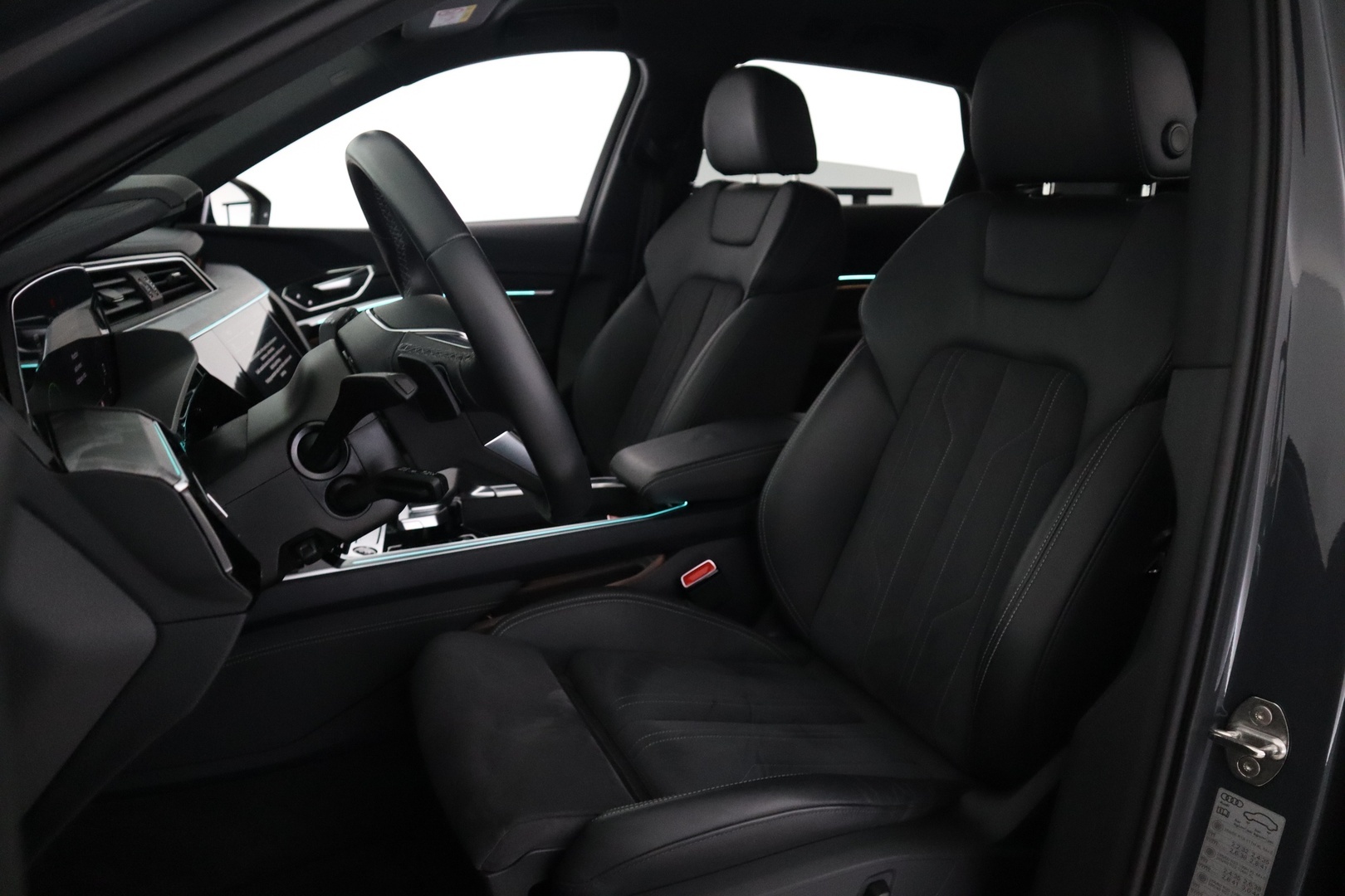 AUDI Q8 e-tron 2024