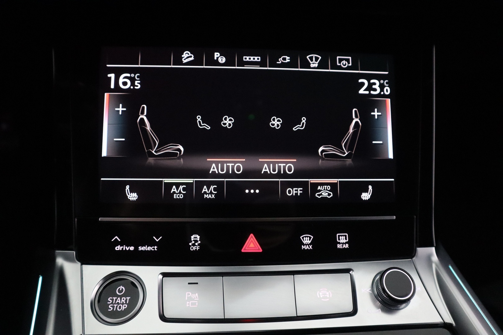 AUDI Q8 e-tron 2024
