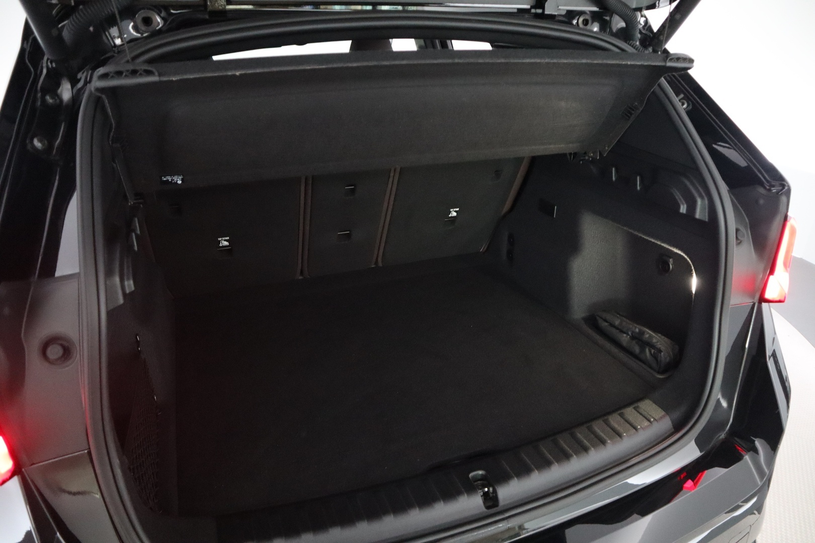 BMW iX1 27