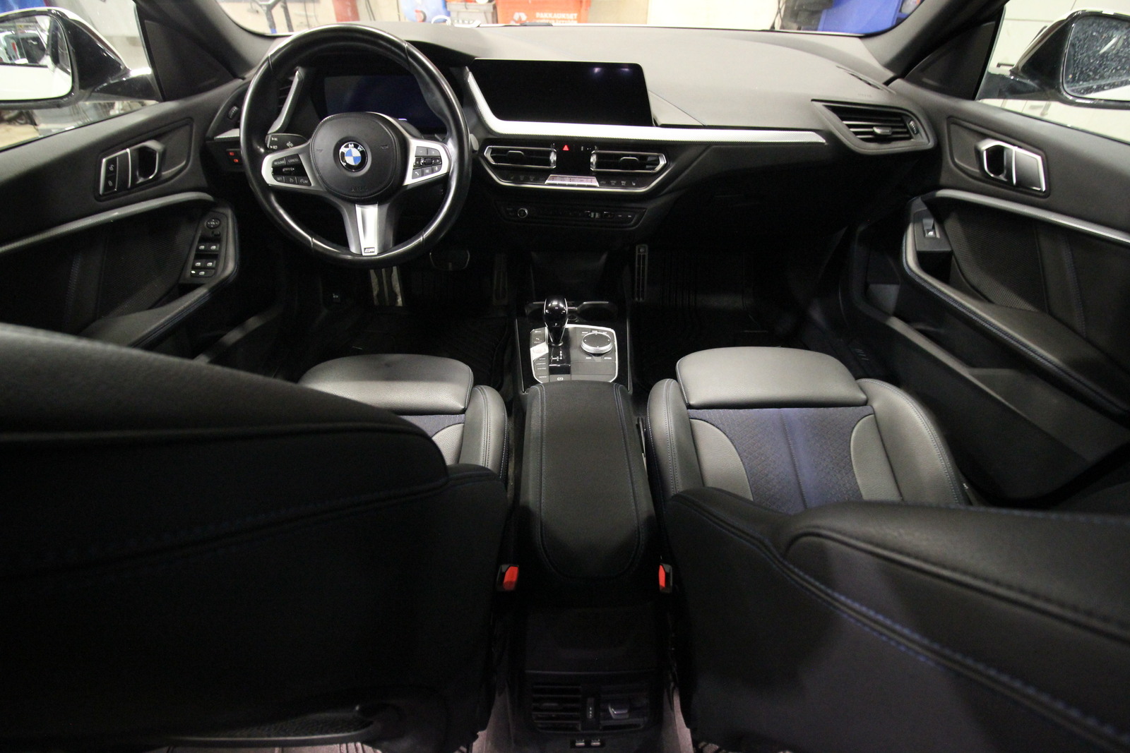 BMW 218 2022