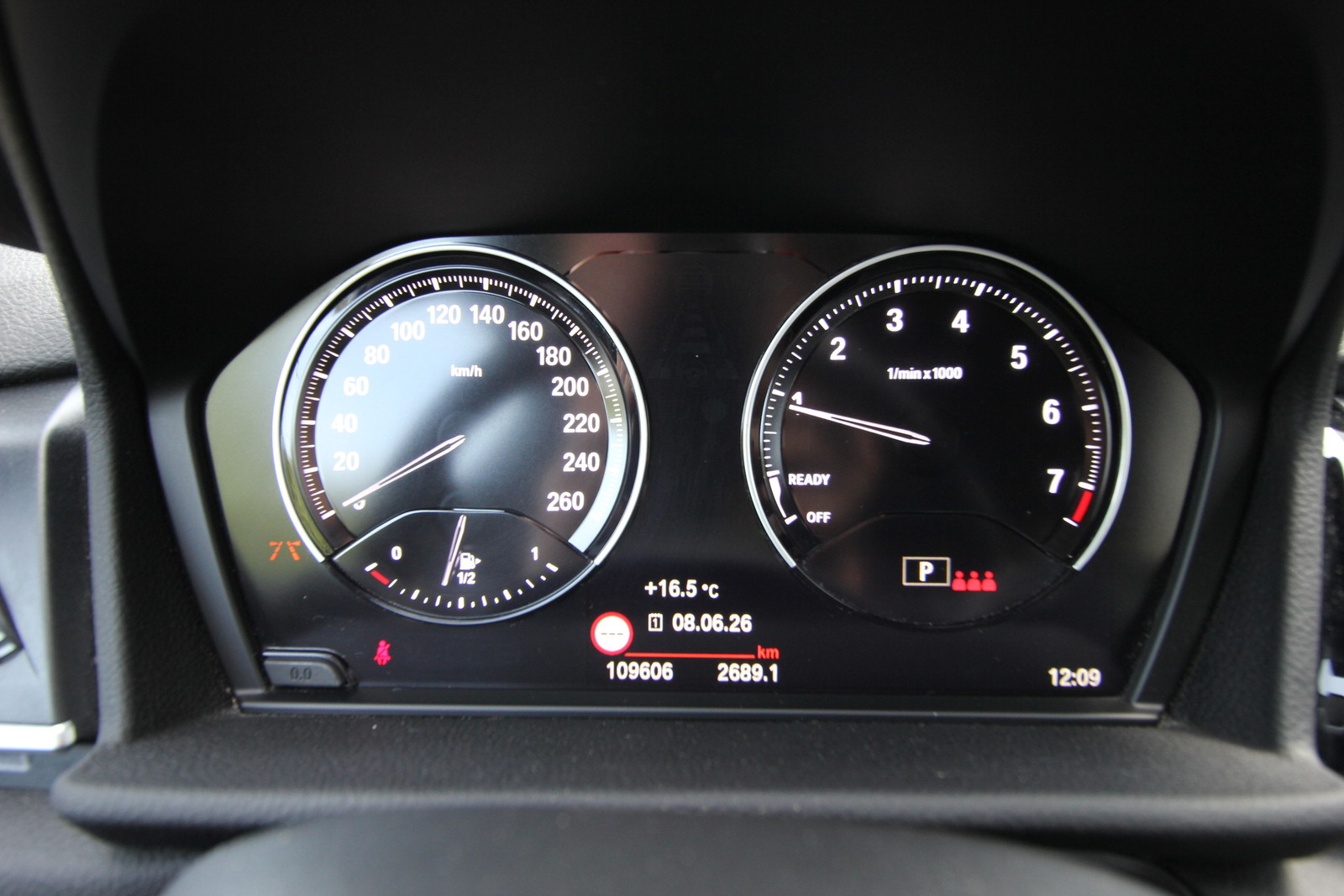 BMW 218 2023