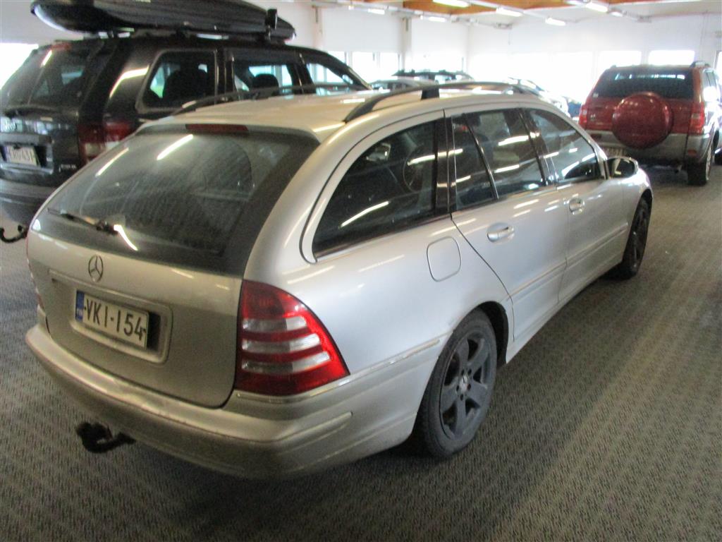 Mercedes-Benz C 2006