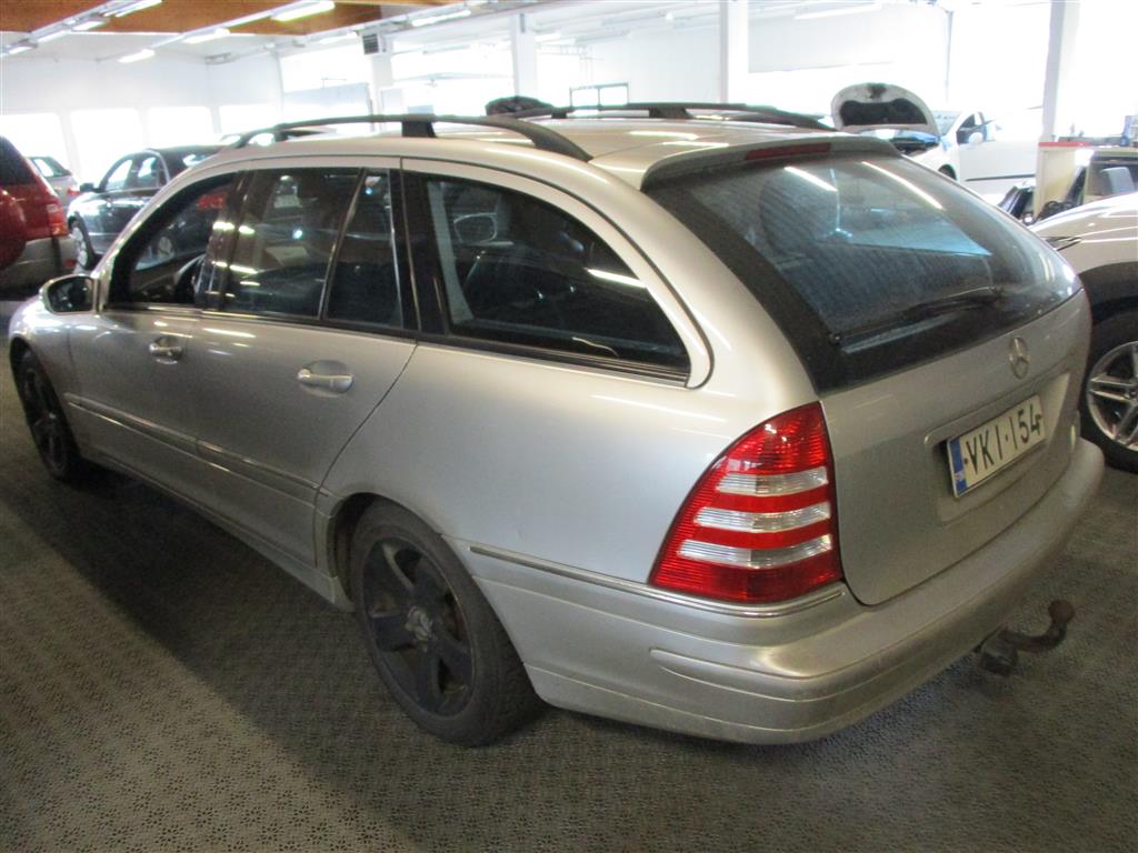 Mercedes-Benz C 2006