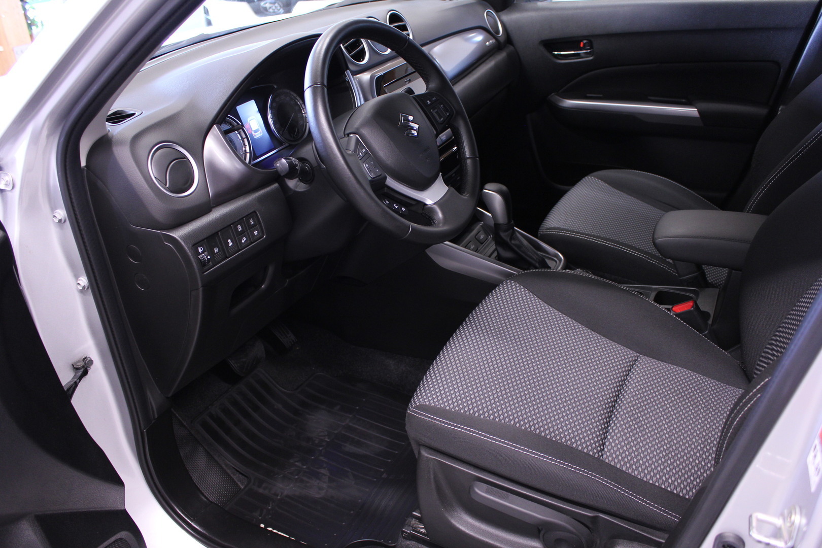 SUZUKI Vitara 2020