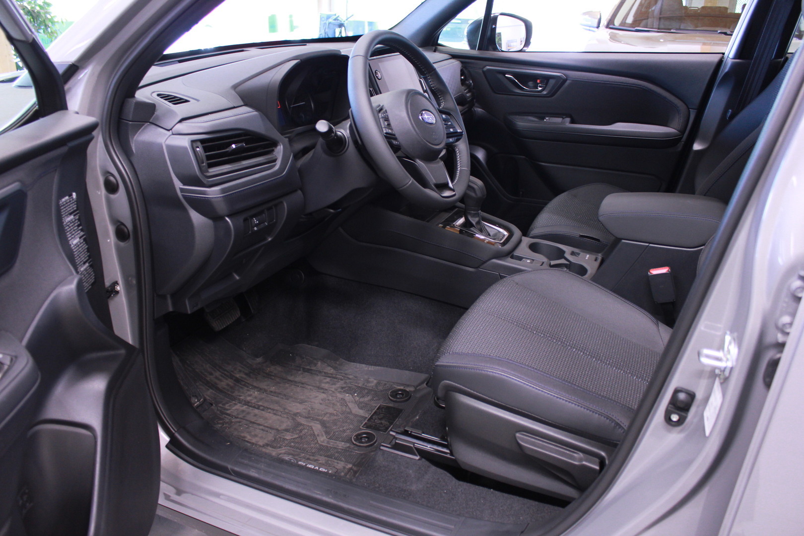 SUBARU FORESTER 2025