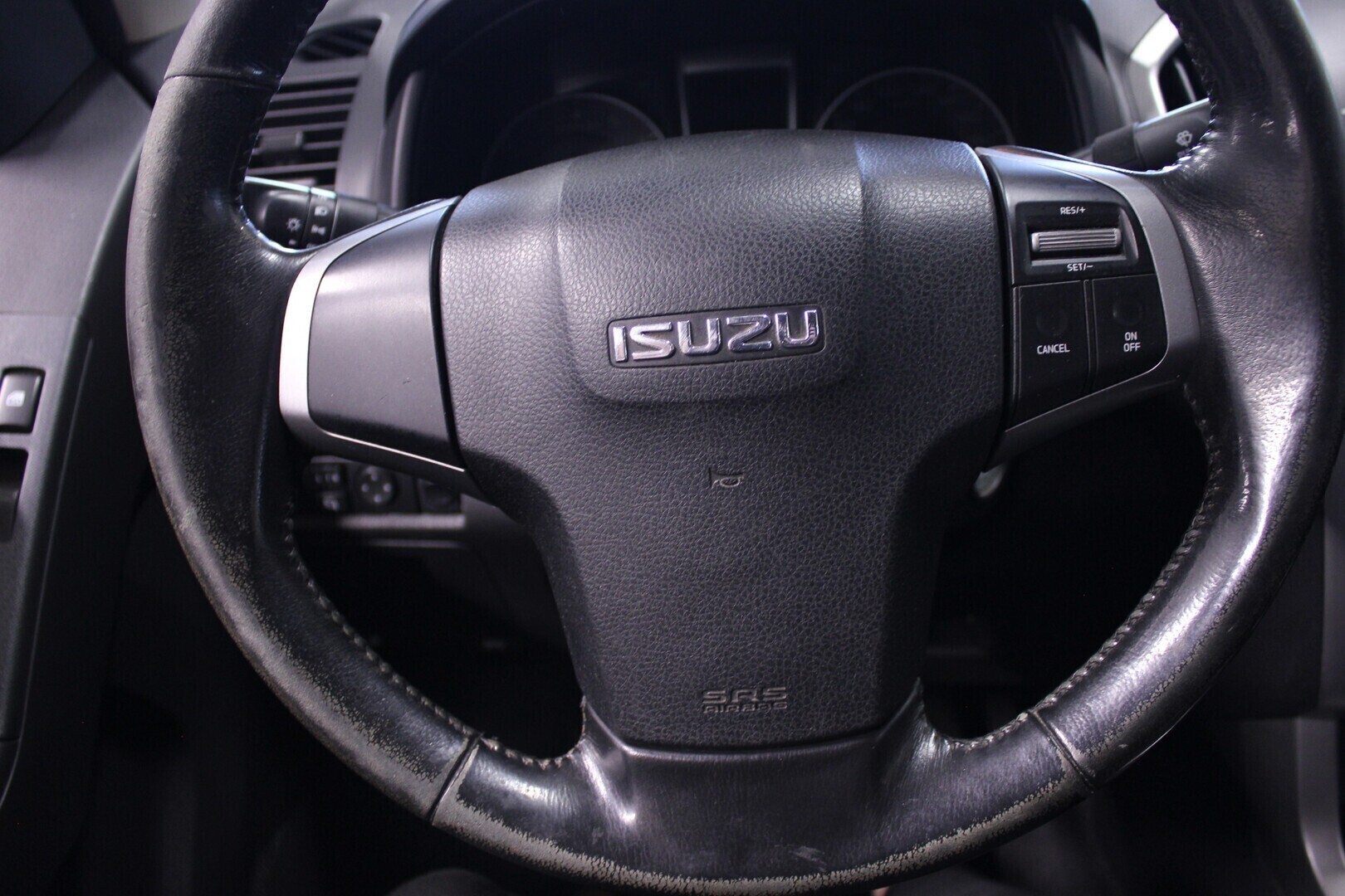 ISUZU D-Max 2012