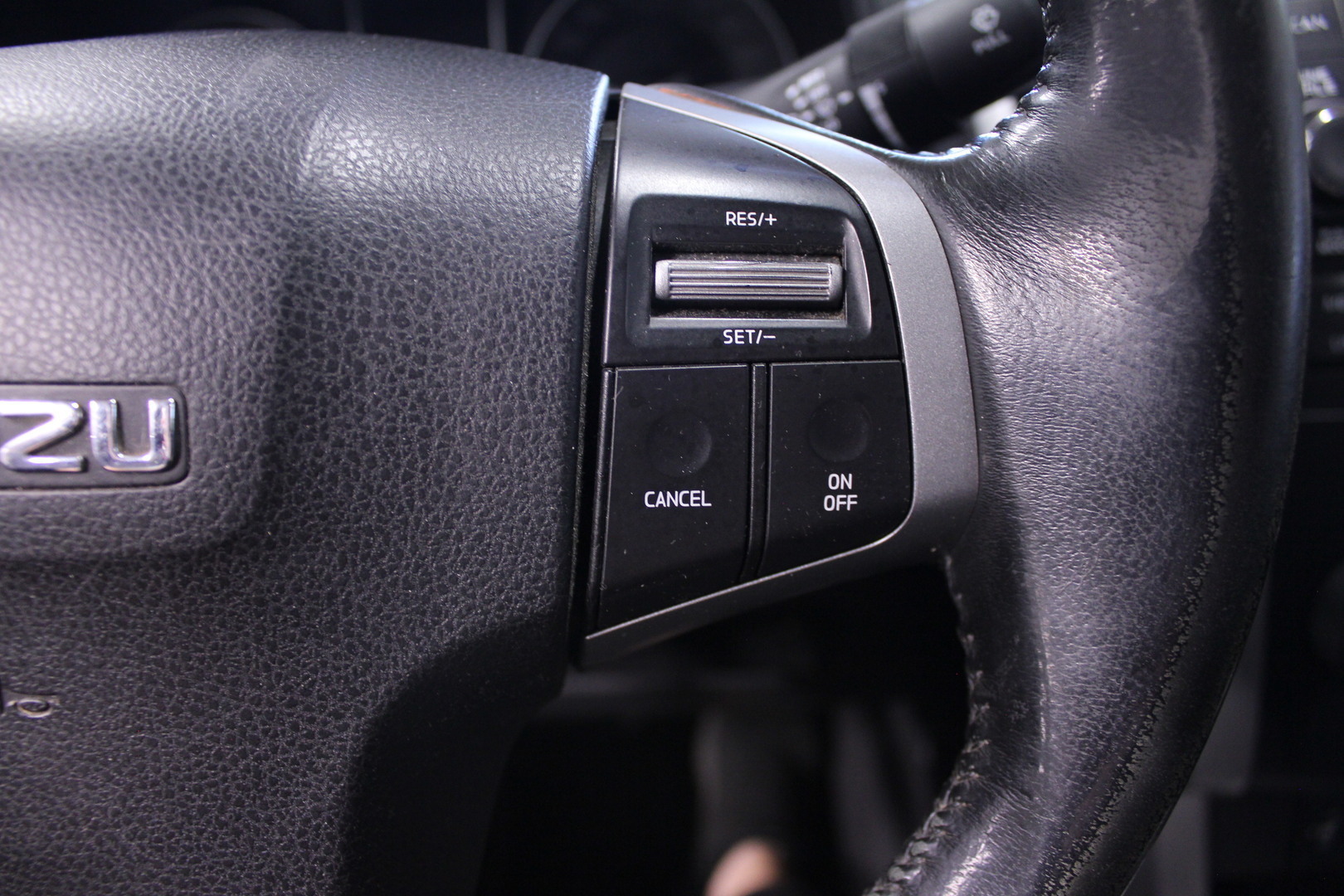 ISUZU D-Max 2012