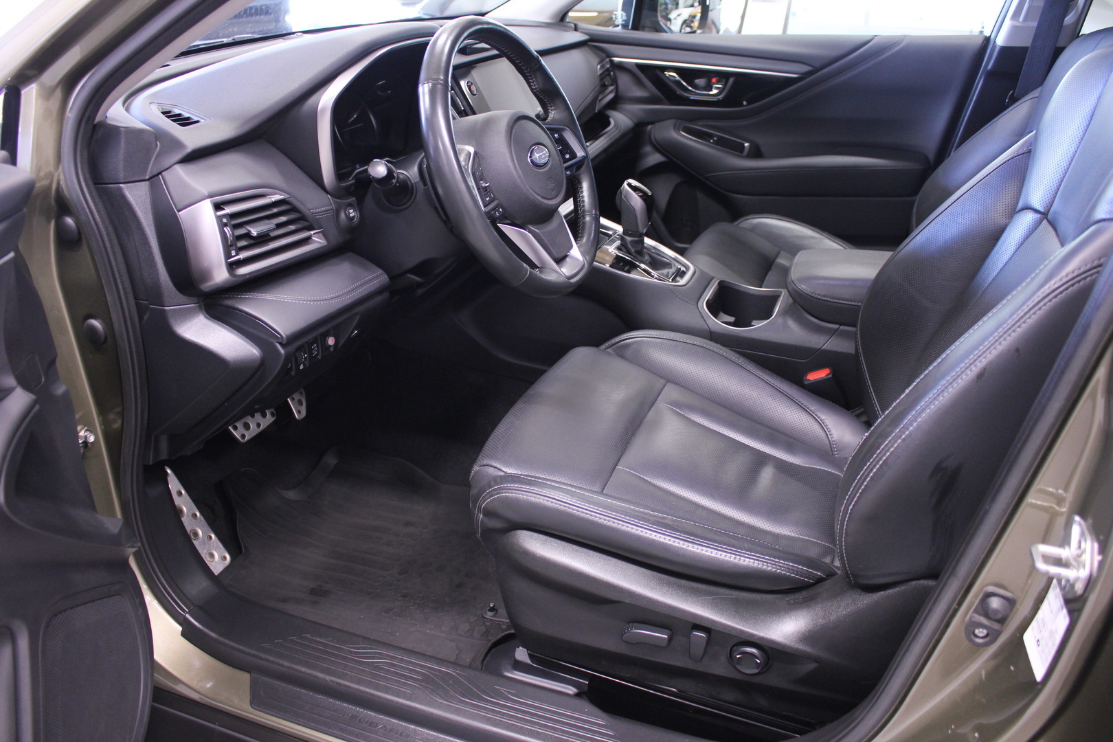 SUBARU Outback 2022
