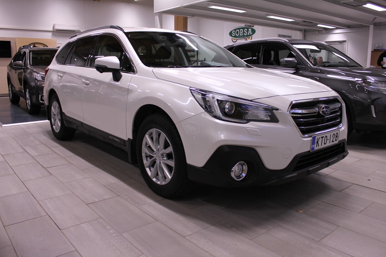 SUBARU Outback 2018