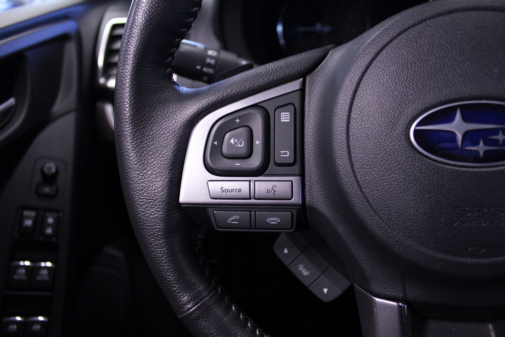 SUBARU Forester 2017