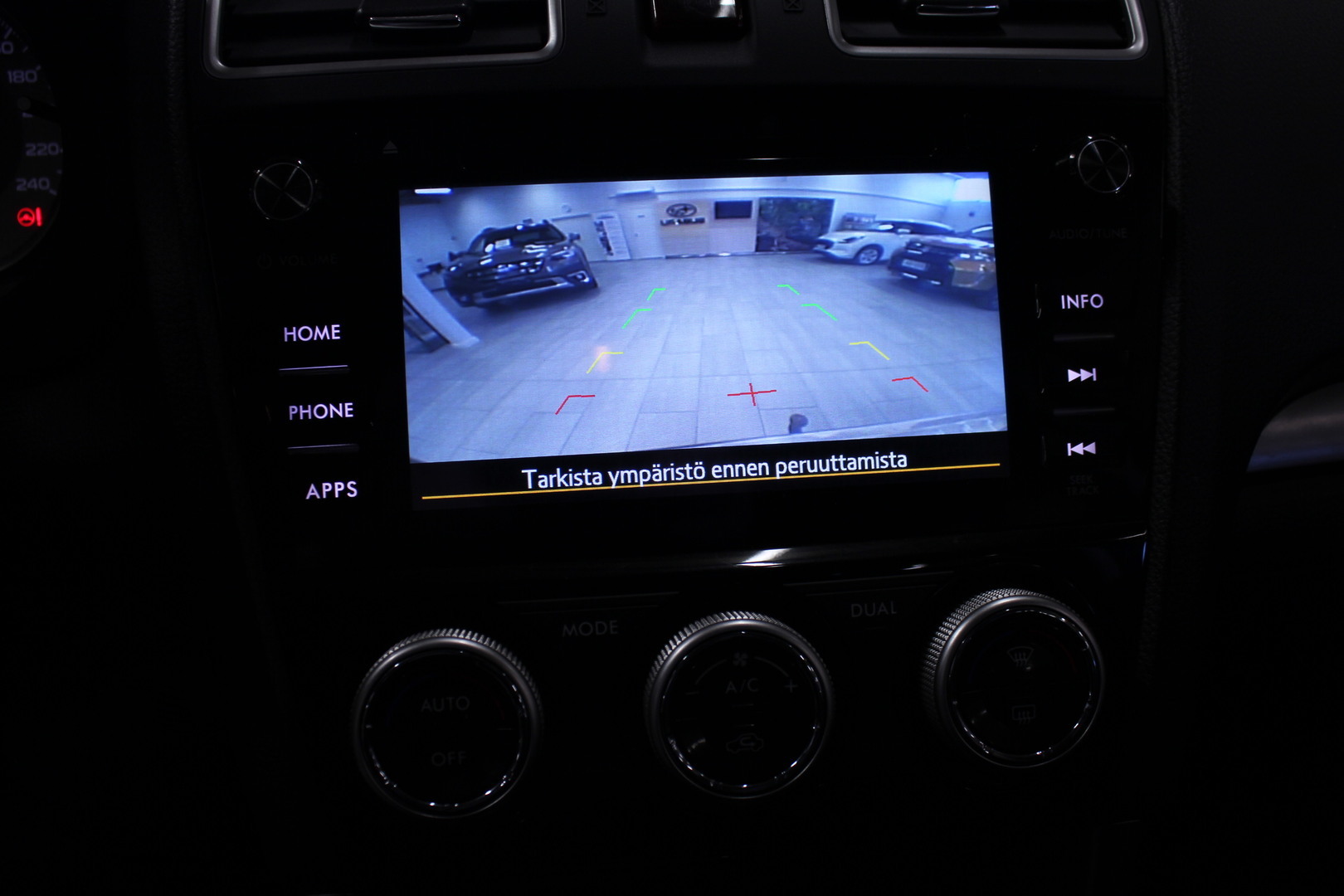 SUBARU Forester 2015