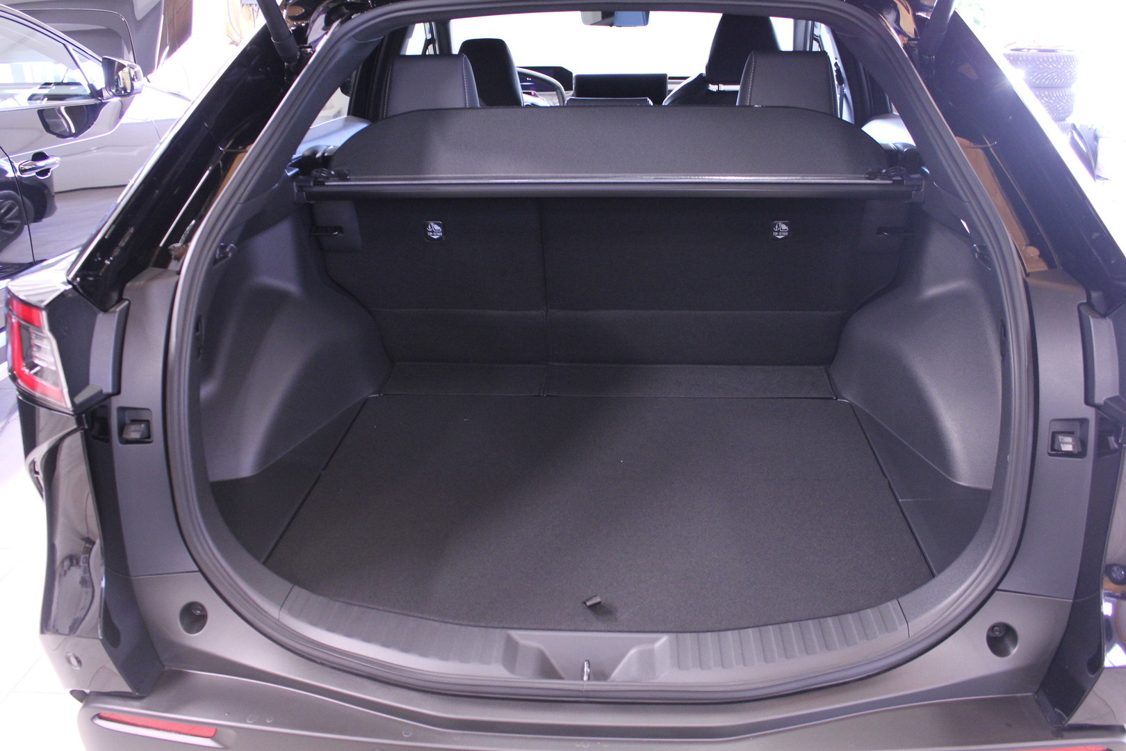 SUBARU Solterra 21
