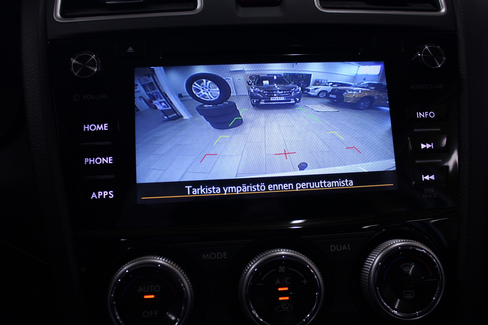 SUBARU Forester 2015