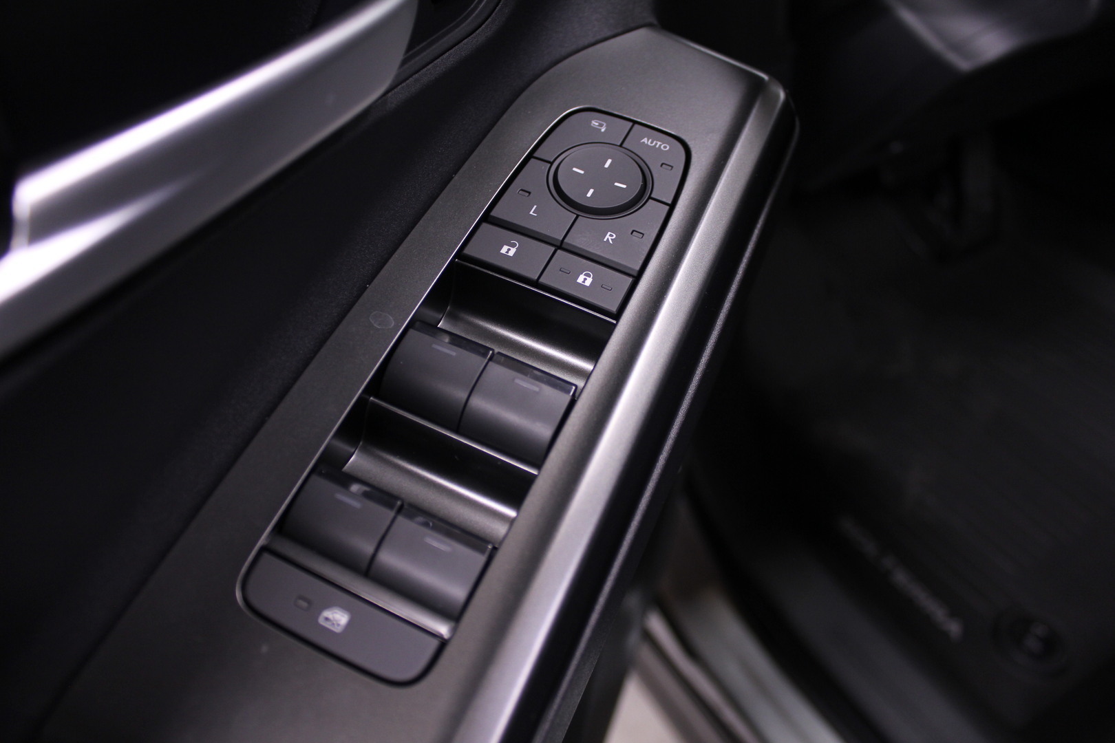 SUBARU Solterra 2026